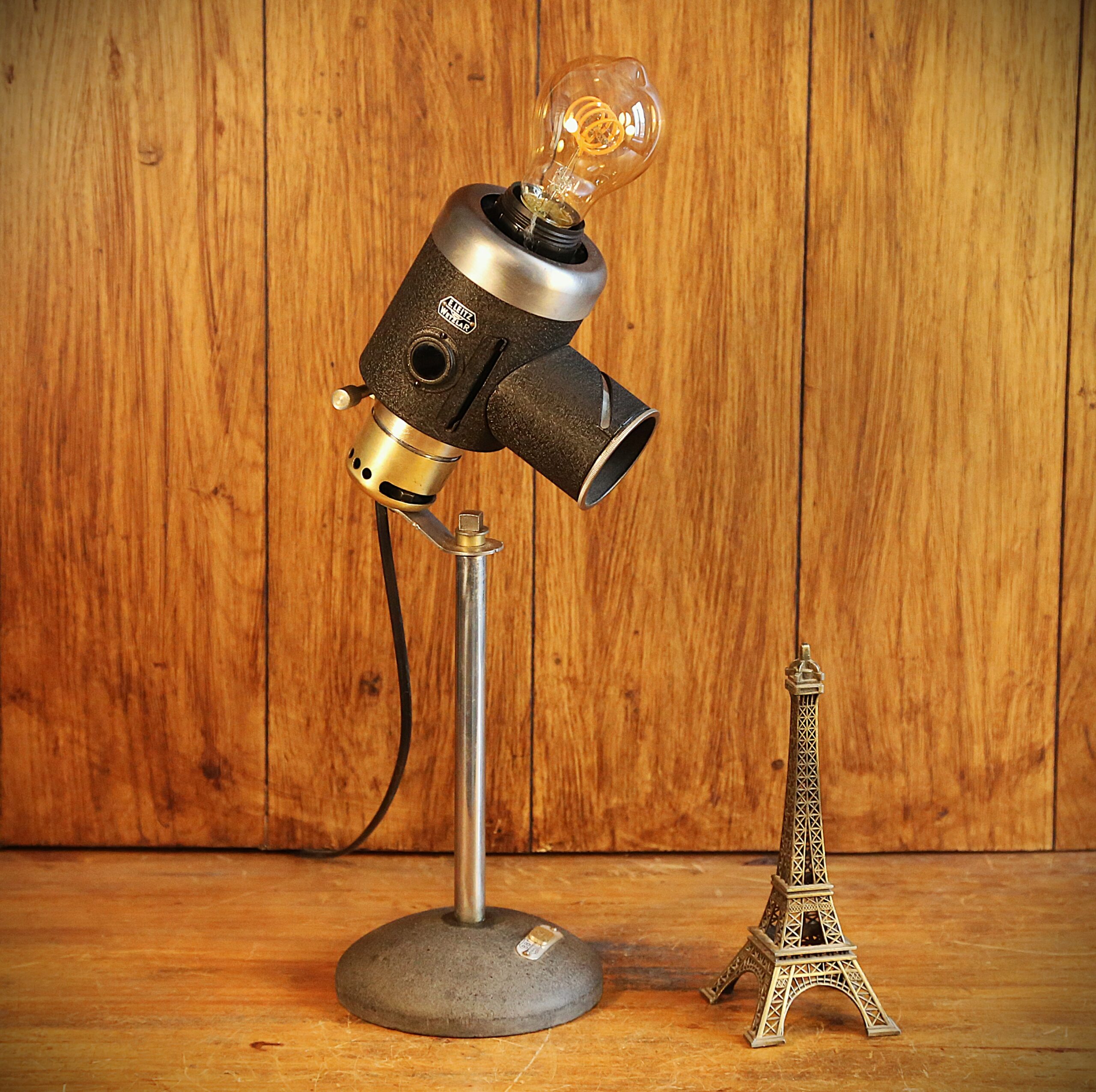 Ancien objet scientifique détourné en lampe unique