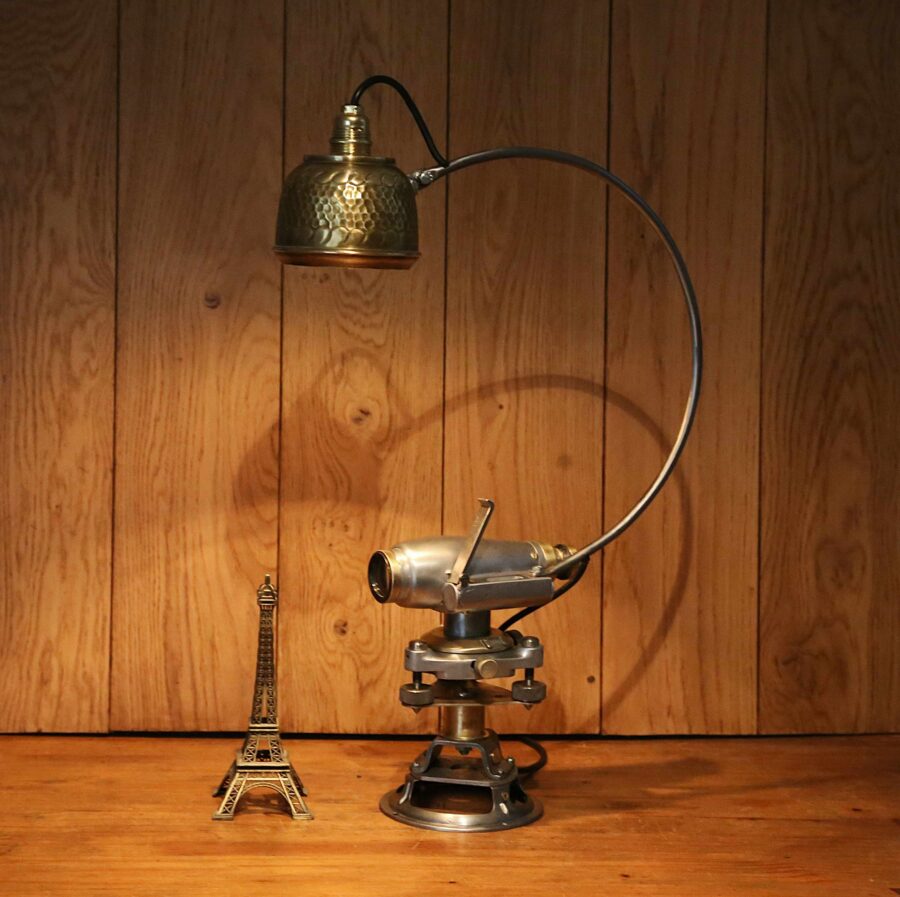 Création lampe de métier instrument de collection