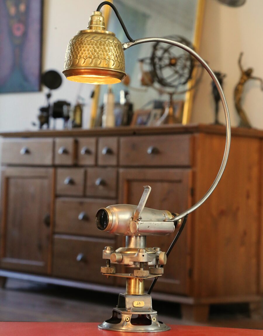 Création lampe de métier instrument de collection