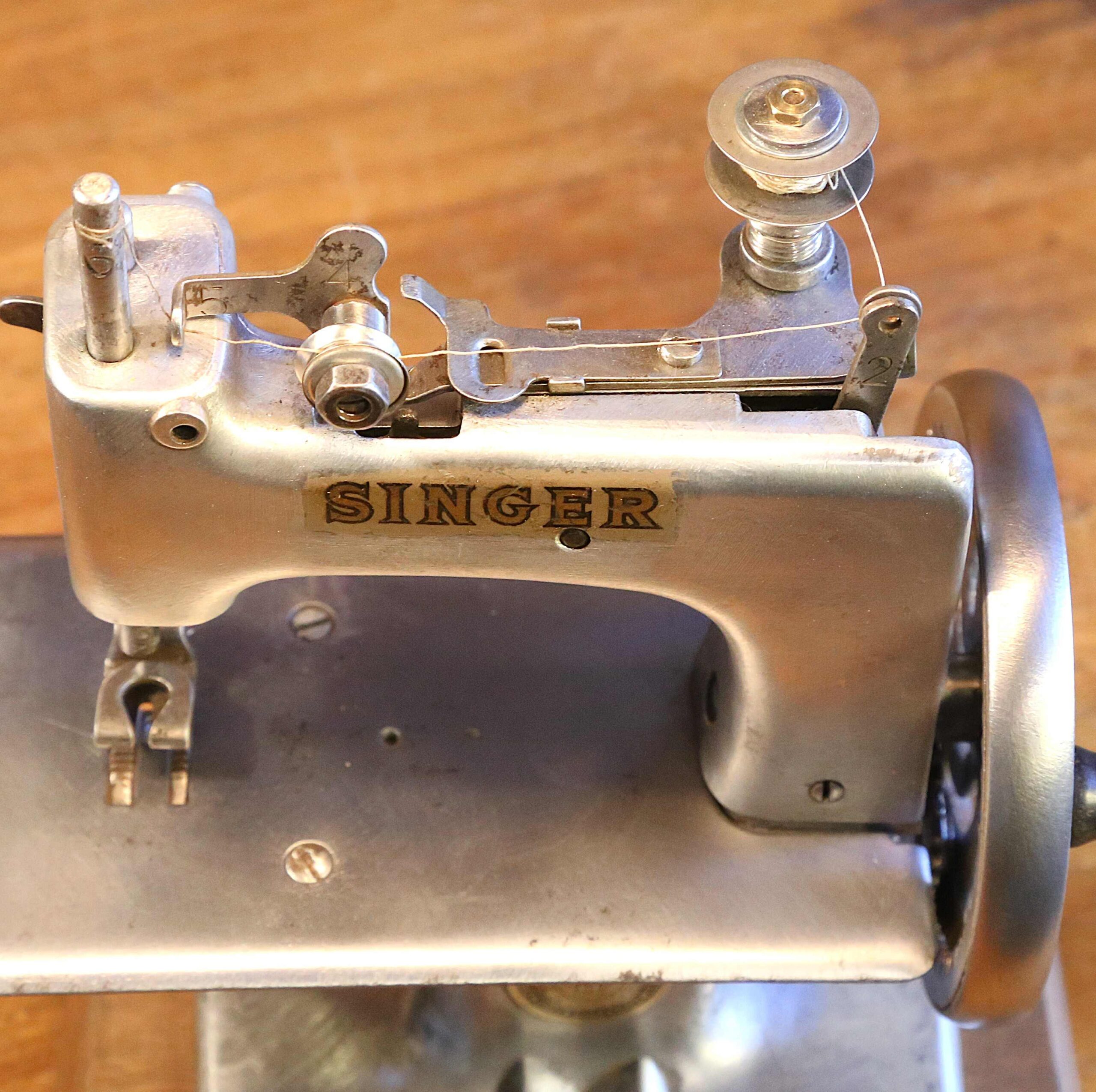 Création lampe machine à coudre Singer antiquité – Image 10