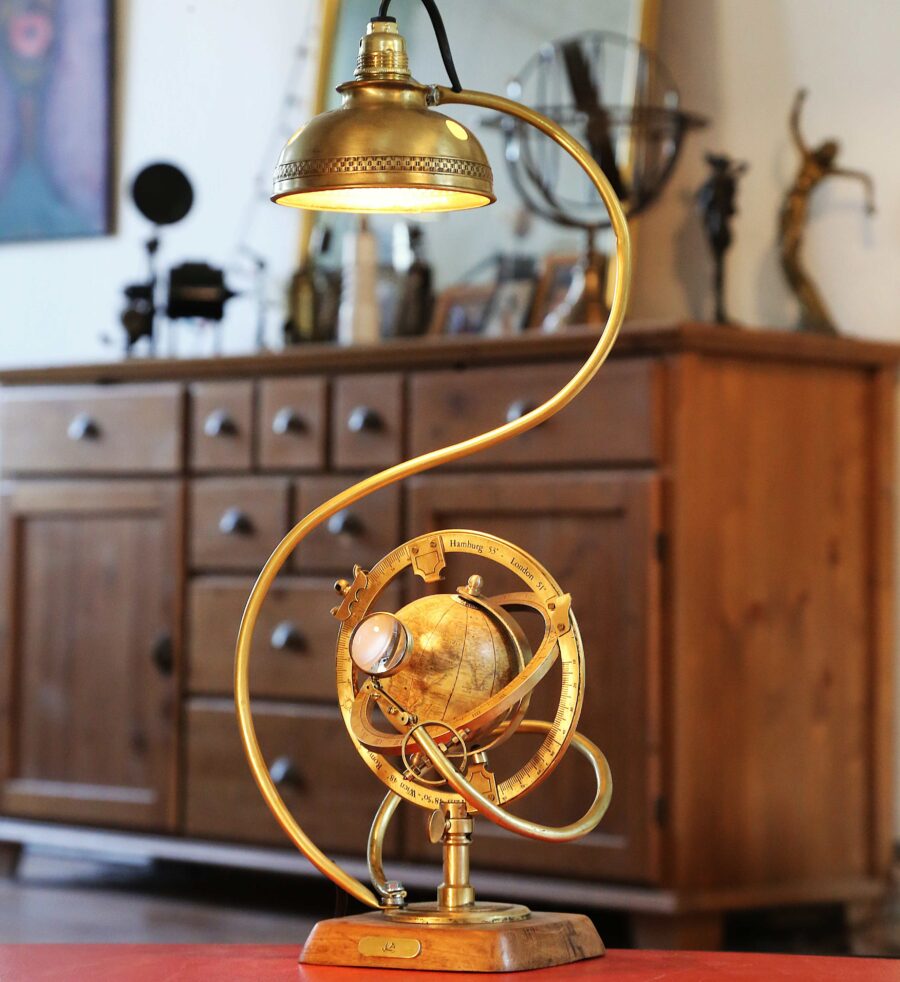 Création lampe unique Steampunk astronomie – Image 3