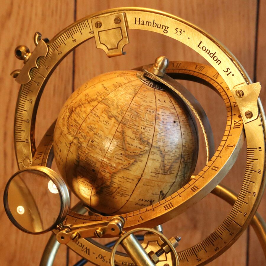 Création lampe unique Steampunk astronomie – Image 8