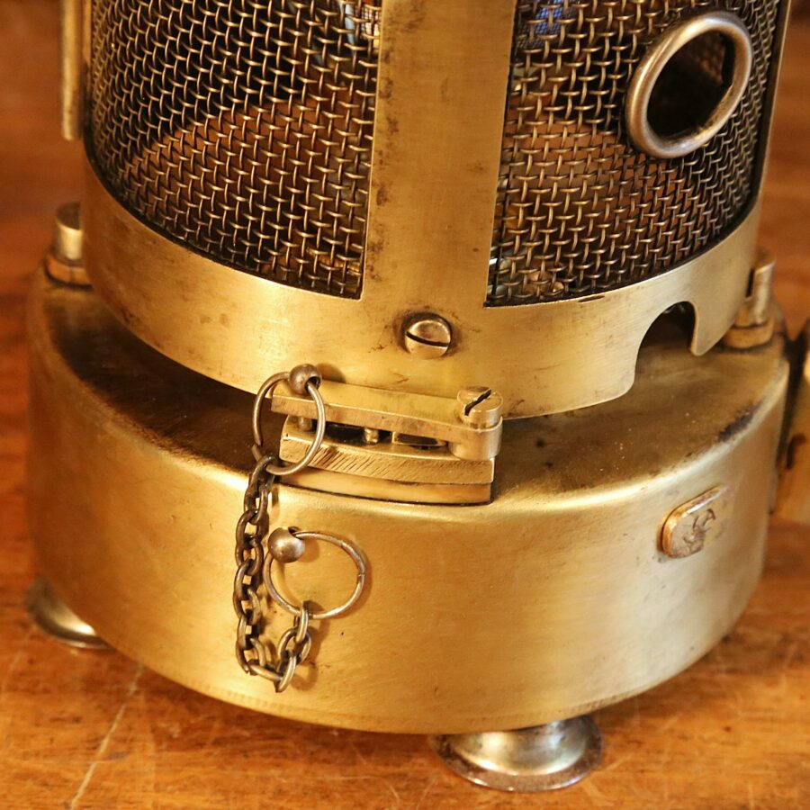 Création originale luminaire Steampunk esprit cabinet de curiosités – Image 5