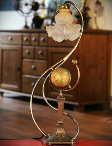 Lampe Art Nouveau globe terrestre abat jour Art Déco en verre