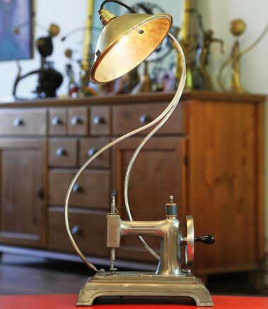 Lampe machine à coudre Art déco