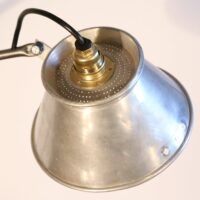 Grande lampe de bureau articulée en métal – Image 5