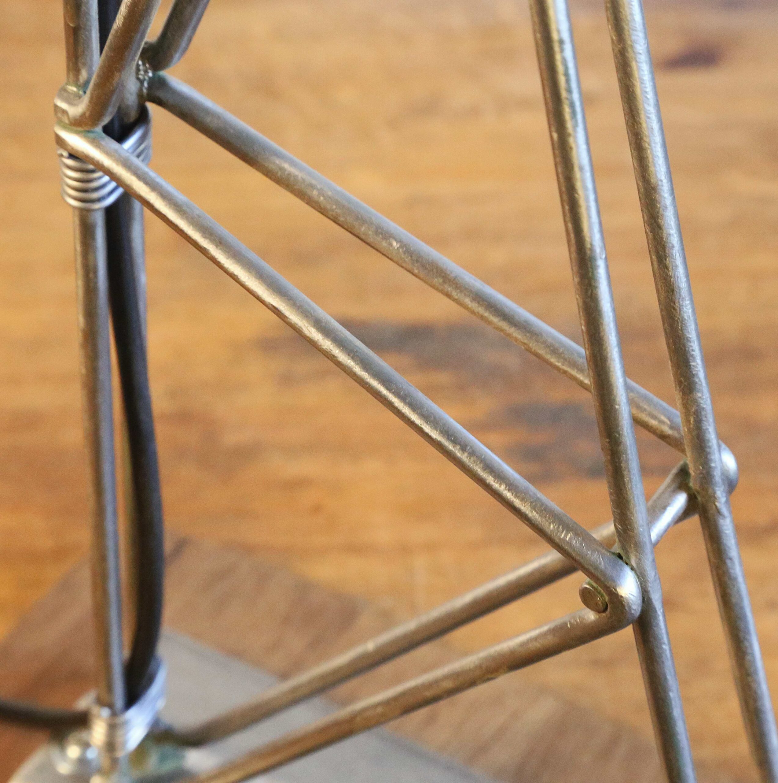 Grande lampe de bureau phare de véhicule rétro – Image 5