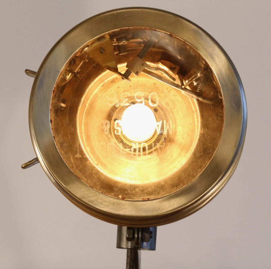 Lampe à poser artisanale en laiton – Image 6