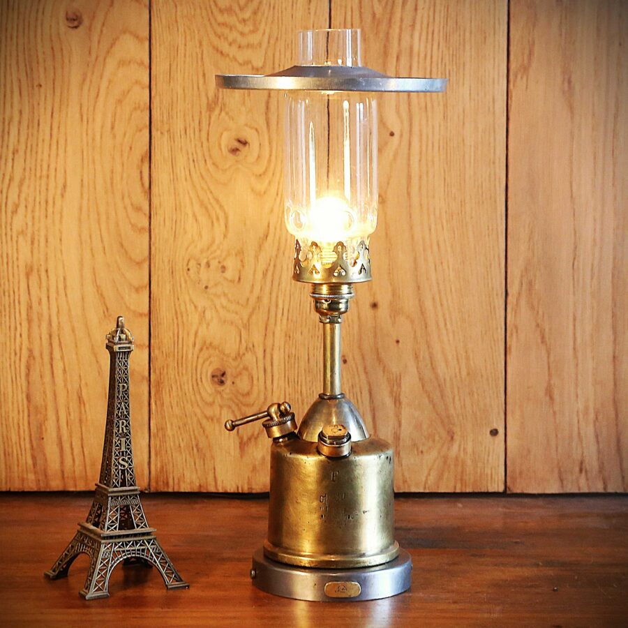 Lampe à poser unique esprit brocante