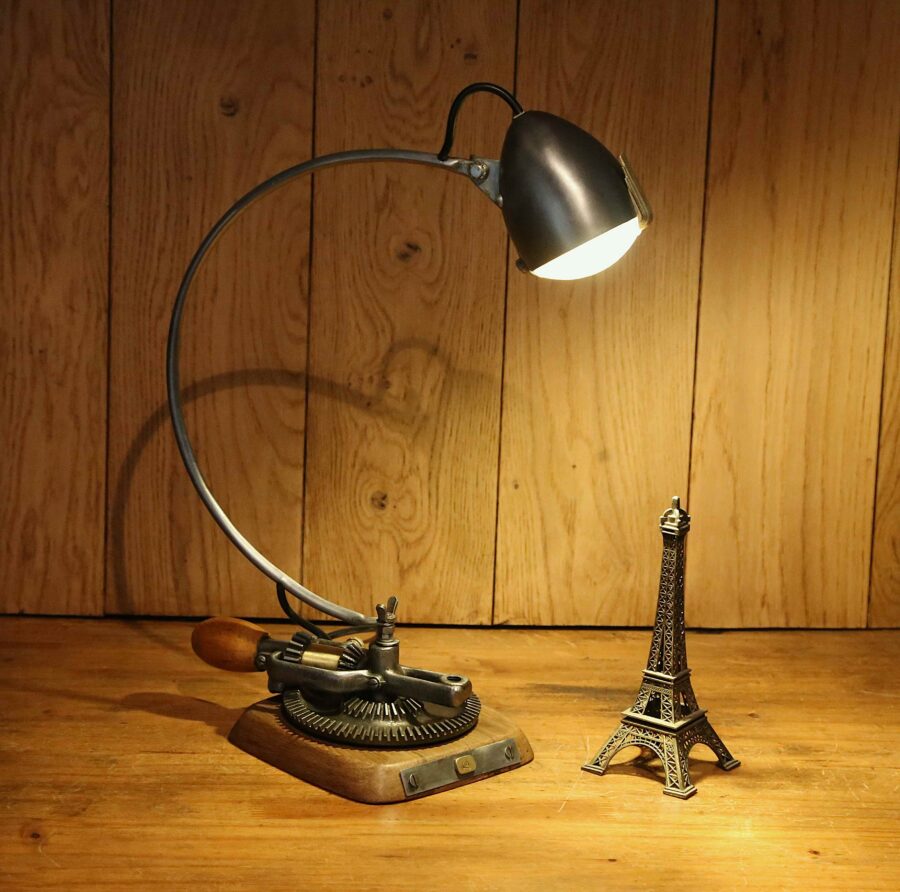 Lampe articulée à poser métal phare de vélo vintage