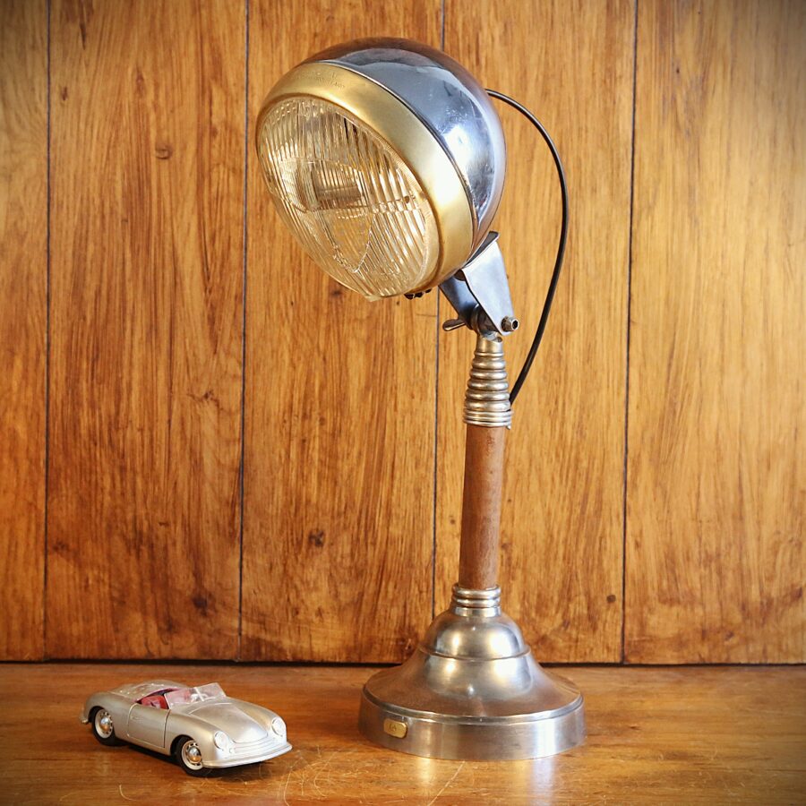 Lampe artisanale articulée phare vintage