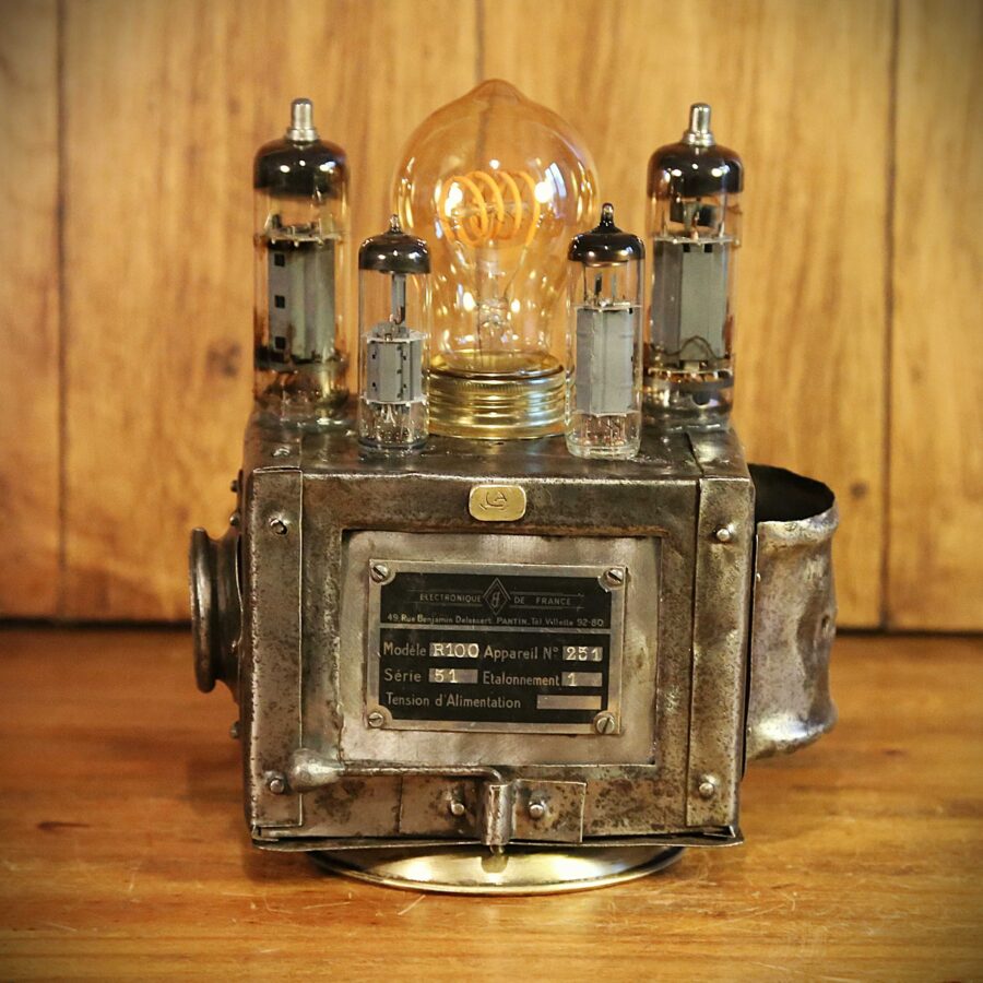 Lampe création artisanale Steampunk métal et verre