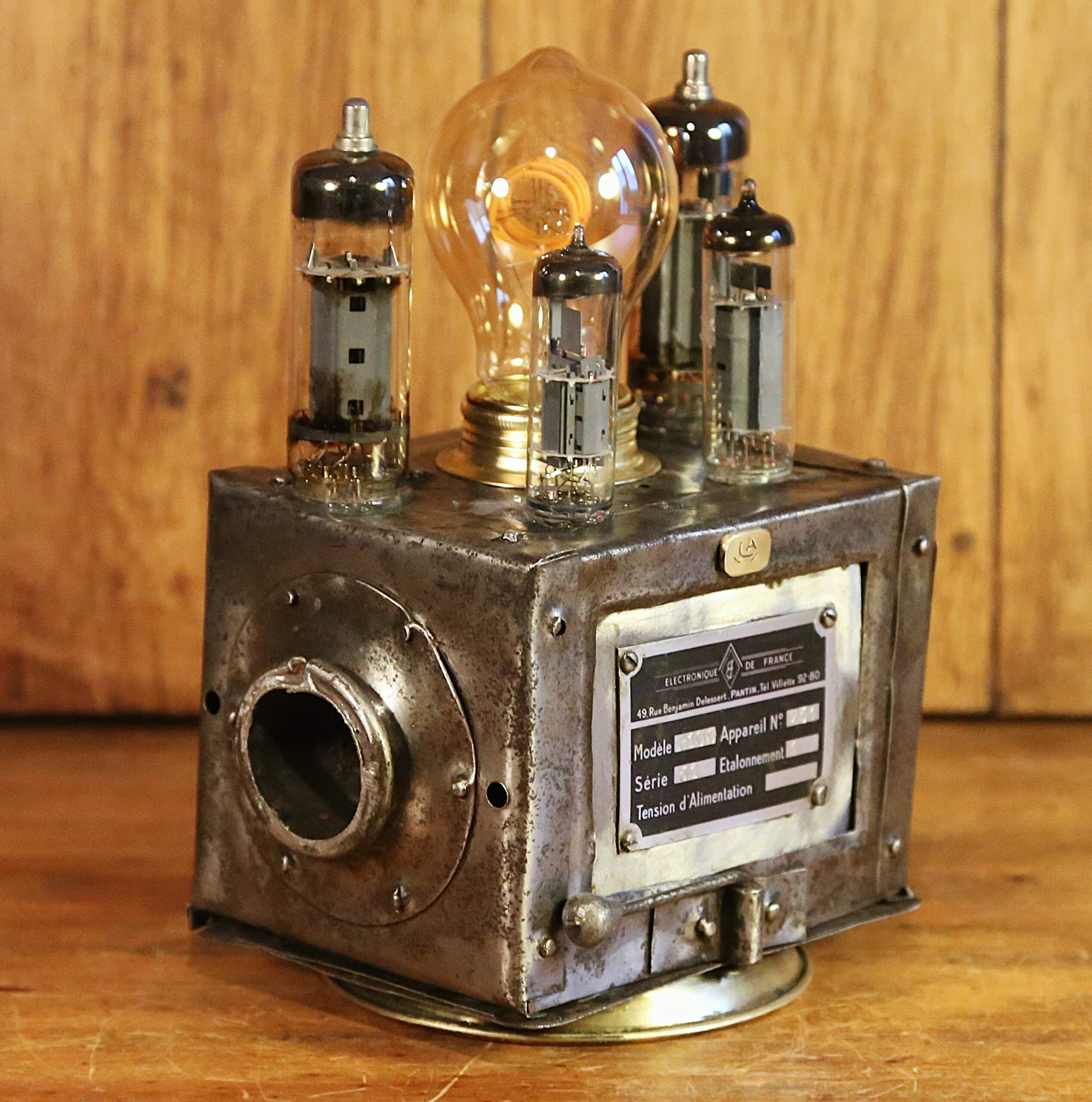 Lampe création artisanale Steampunk métal et verre – Image 4