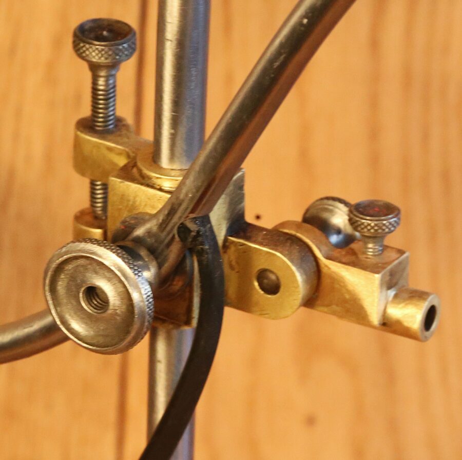 Lampe de bureau articulée atelier industriel – Image 3