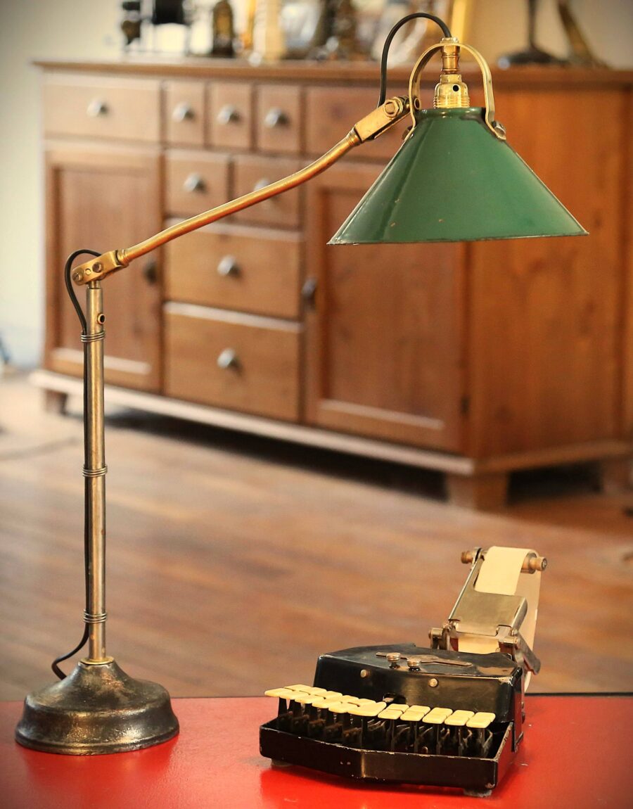 Lampe de bureau articulée de bijoutier vintage – Image 4