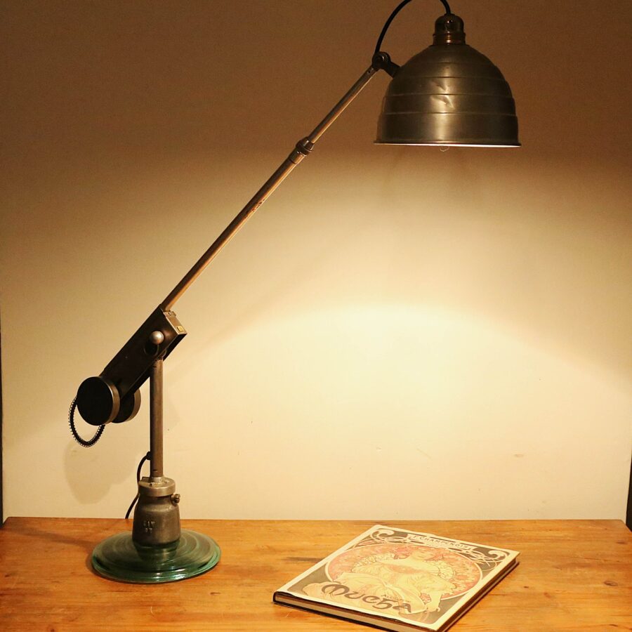 Lampe de bureau articulée style industriel
