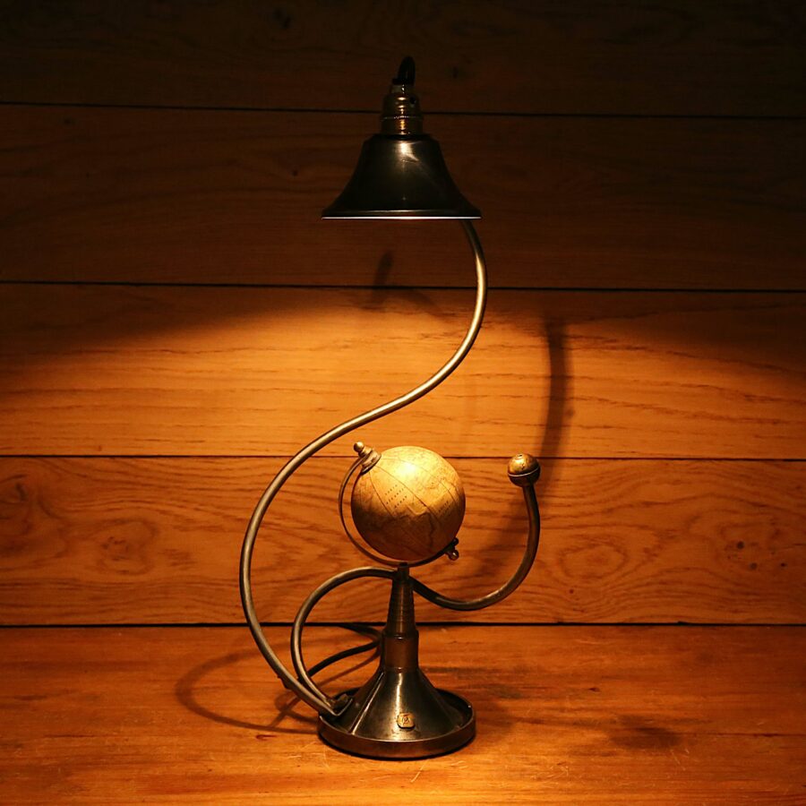 Lampe de créateur globe terrestre style Art Déco