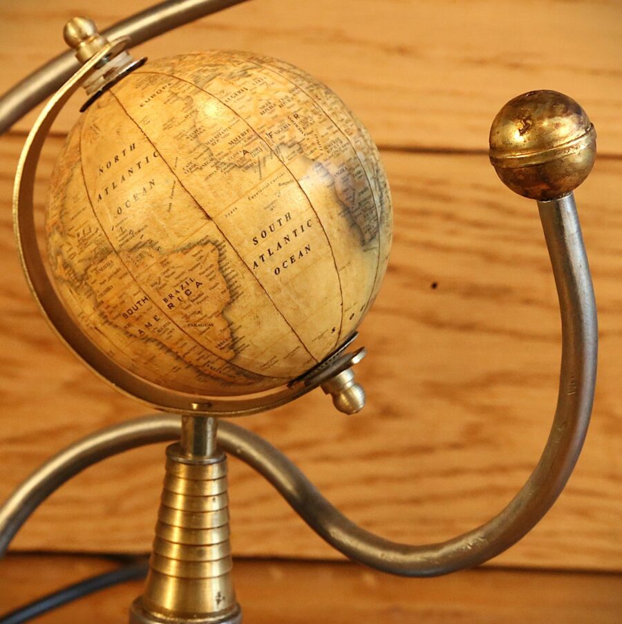 Lampe de créateur globe terrestre – Image 4