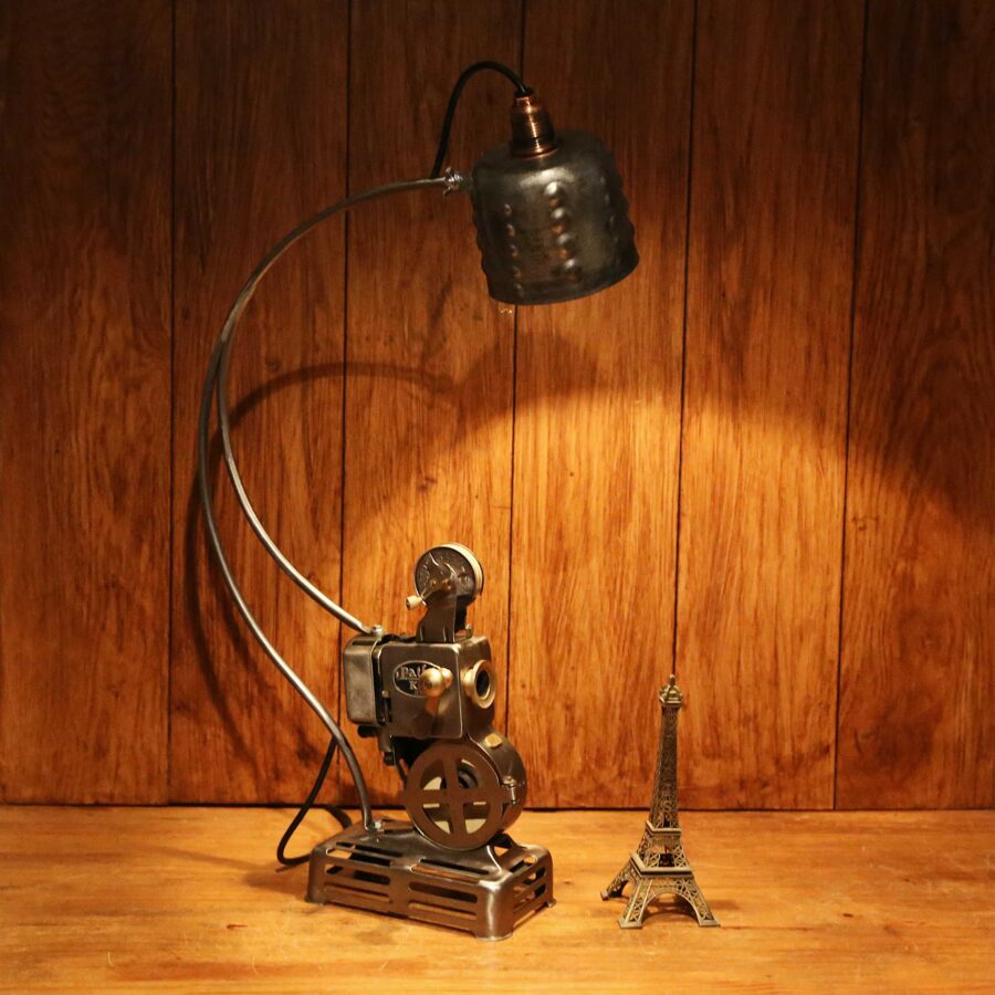 Lampe de créateur projecteur de film Pathé vintage