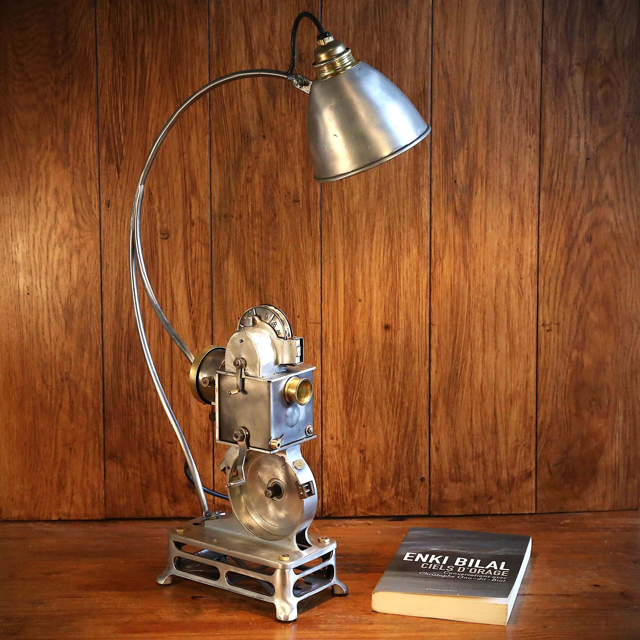 Lampe de créateur projecteur de film Pathé vintage