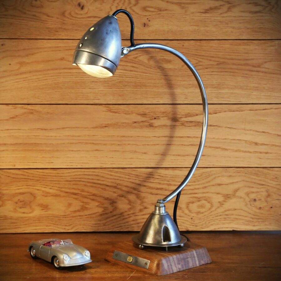 Lampe de créateur unique phare vintage en métal