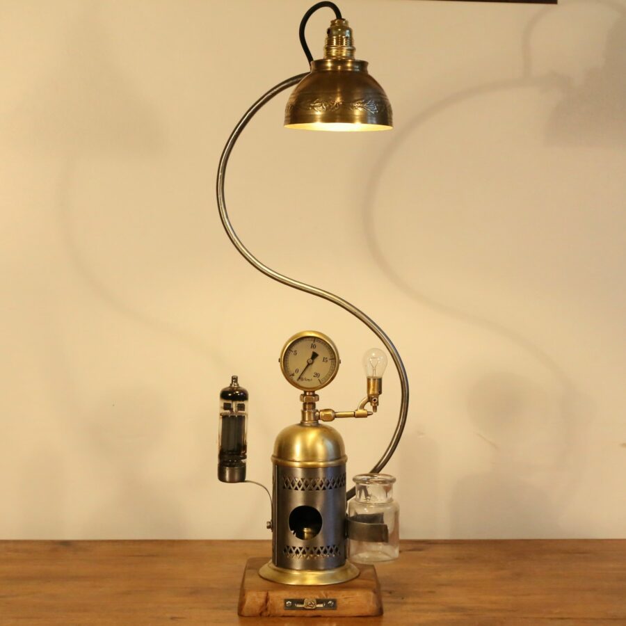 Lampe unique ancien vaporisateur médical