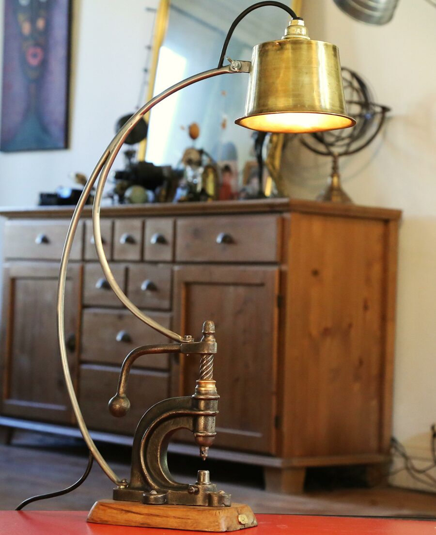 Lampe de métier presse cordonnier – Image 6