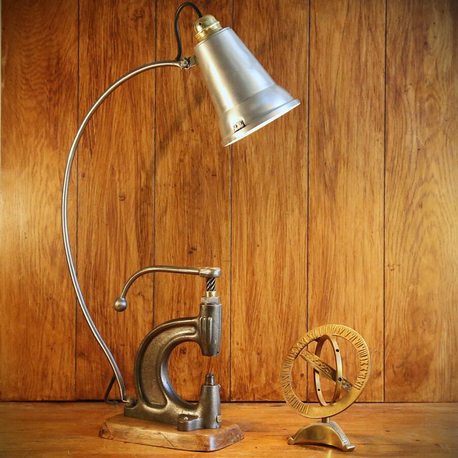 Lampe de métier presse de bourrelier et cordonnier