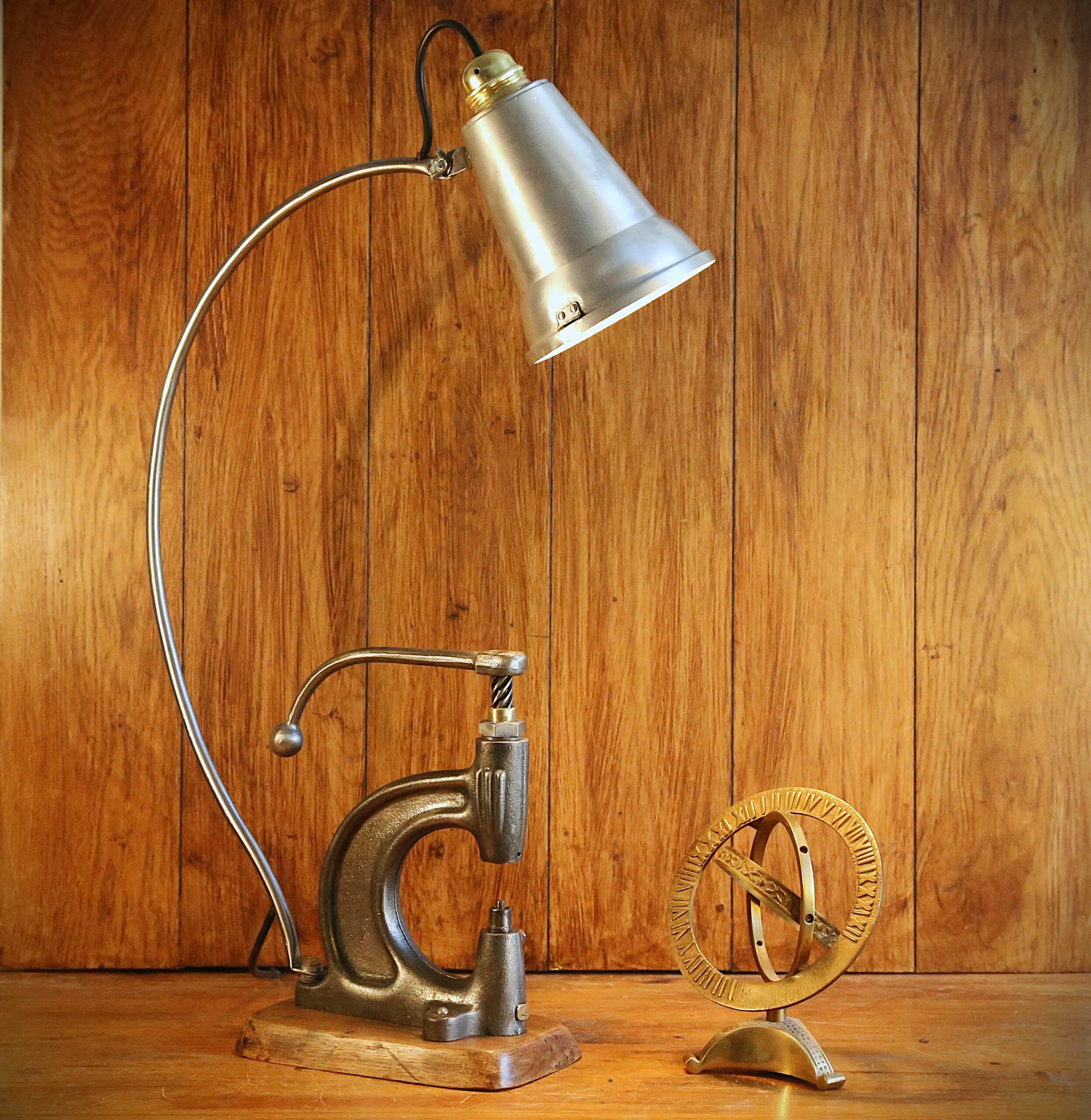 Lampe de métier presse de bourrelier et cordonnier
