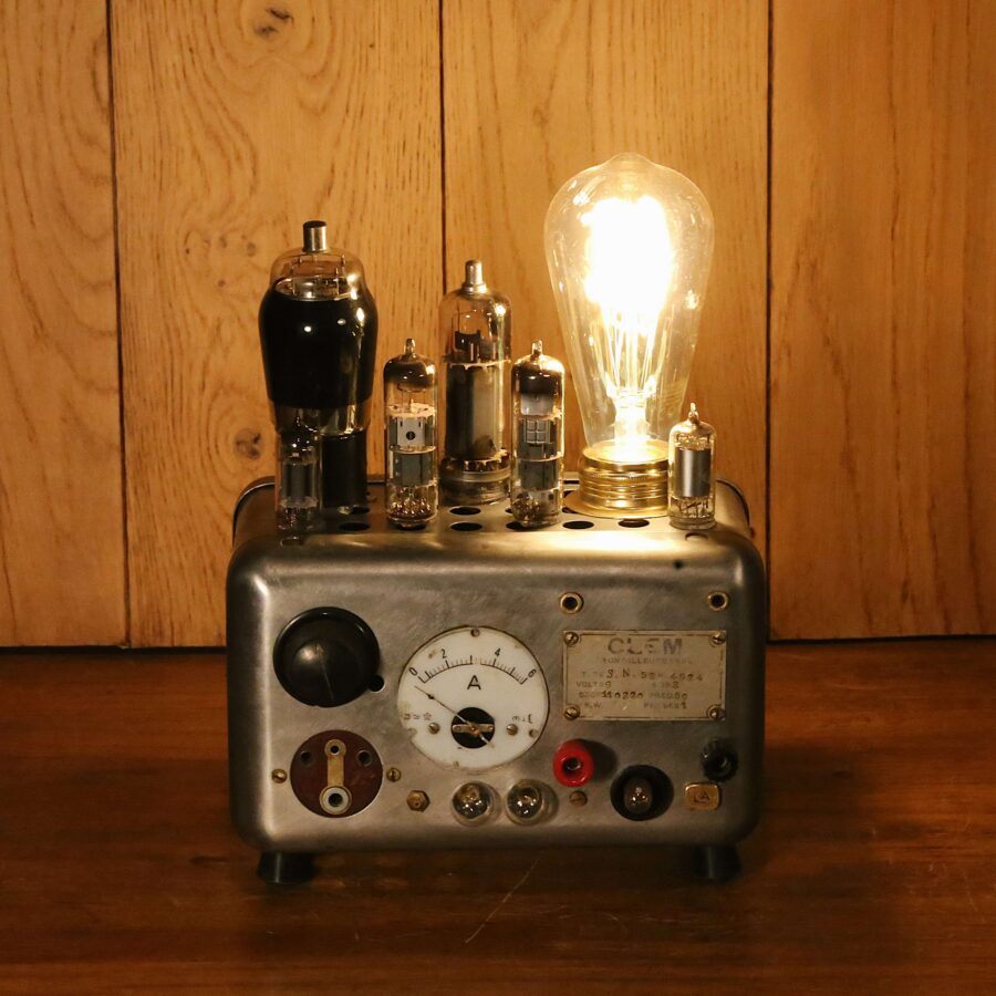 Lampe de table Steampunk chargeur vintage