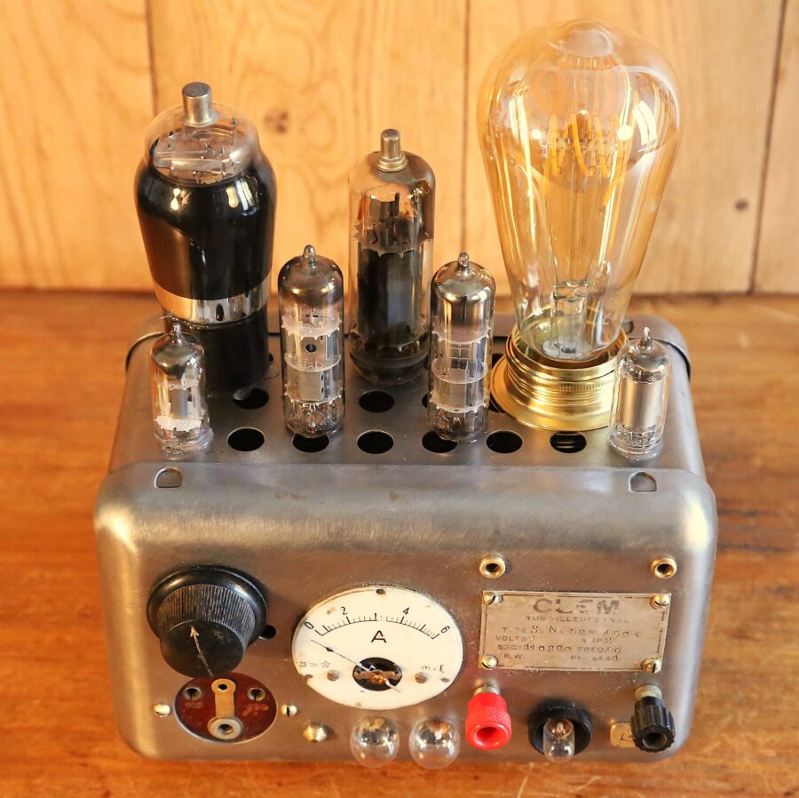 Lampe de table Steampunk chargeur vintage – Image 8