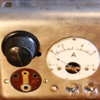 Lampe de table Steampunk chargeur vintage – Image 5