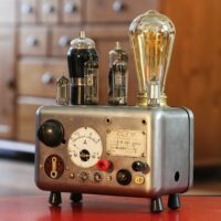 Lampe de table Steampunk chargeur vintage – Image 3