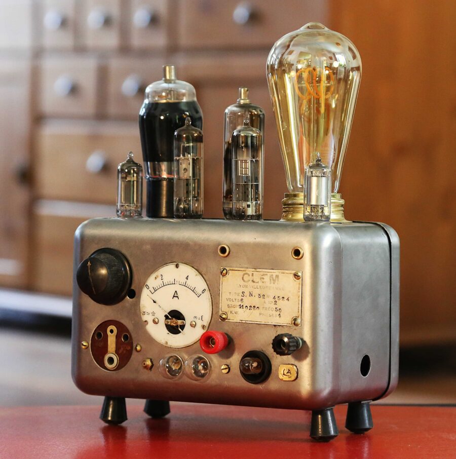 Lampe de table Steampunk chargeur vintage – Image 3