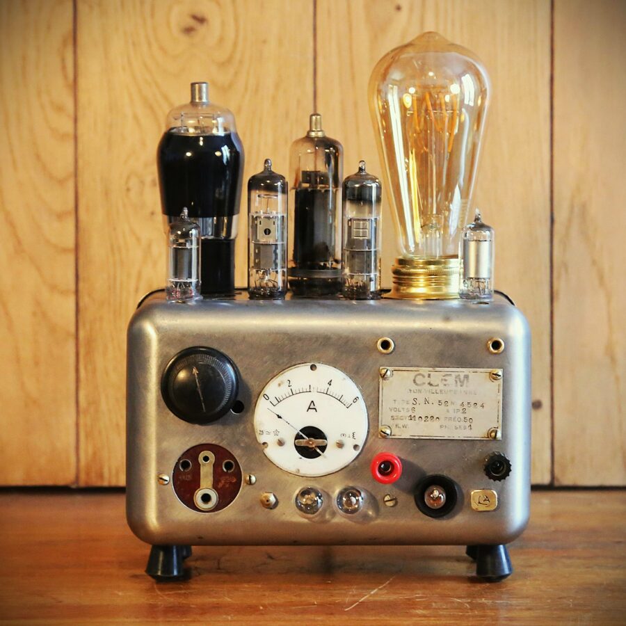 Lampe de table Steampunk chargeur vintage
