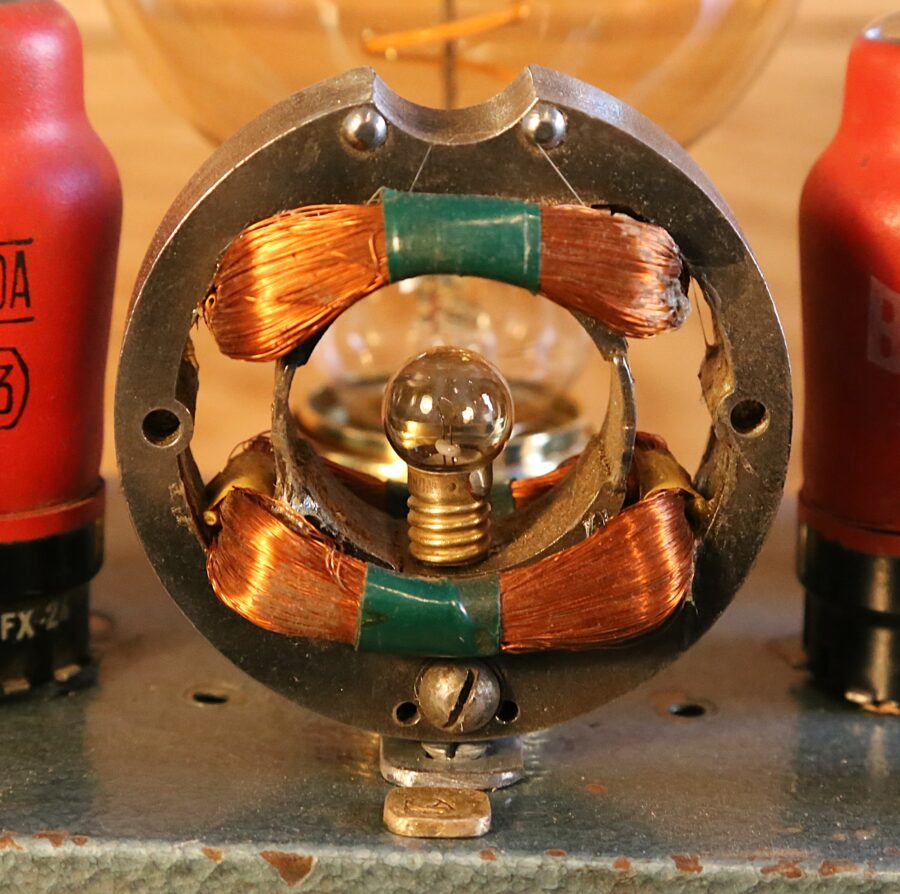 Lampe à poser Steampunk chargeur en métal – Image 6