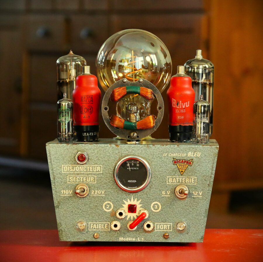 Lampe à poser Steampunk chargeur en métal – Image 3