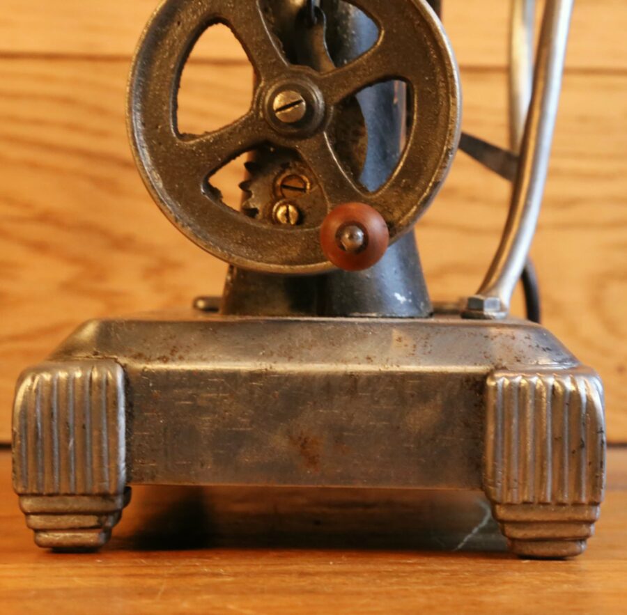 Lampe machine à coudre Art Déco – Image 7