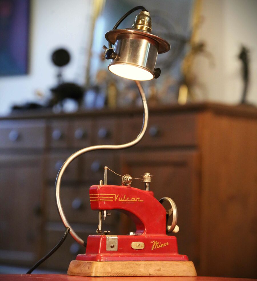 Lampe machine à coudre vintage