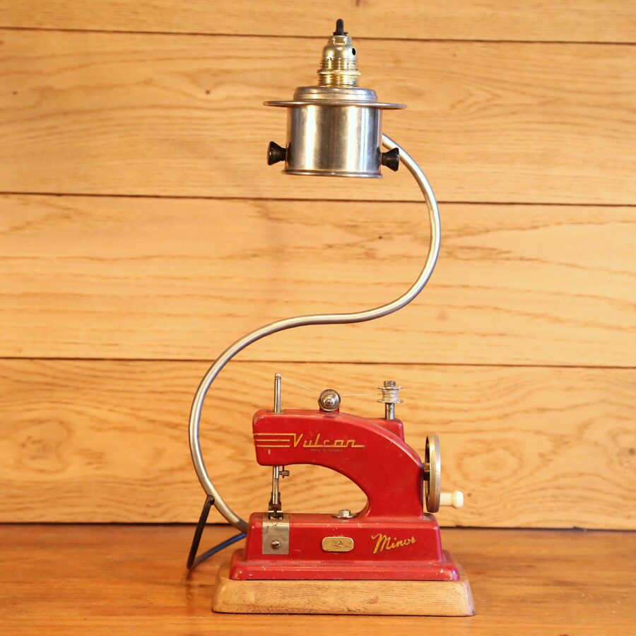 Lampe machine à coudre vintage – Image 11