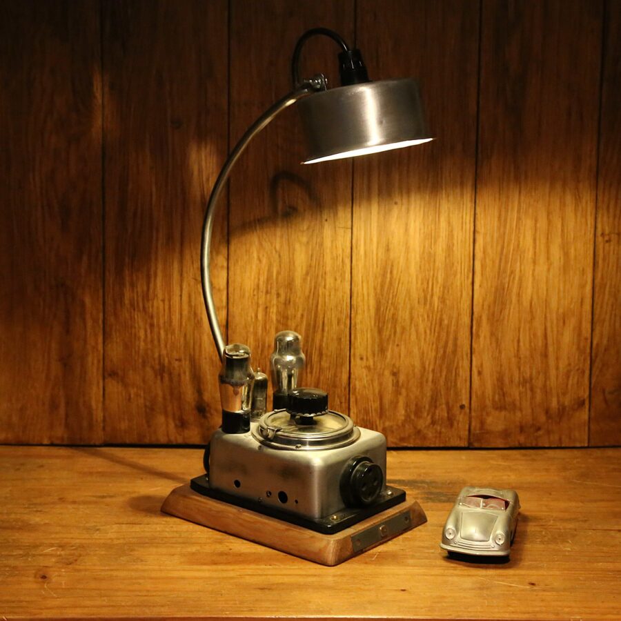 Lampe minuteur vintage bakélite métal