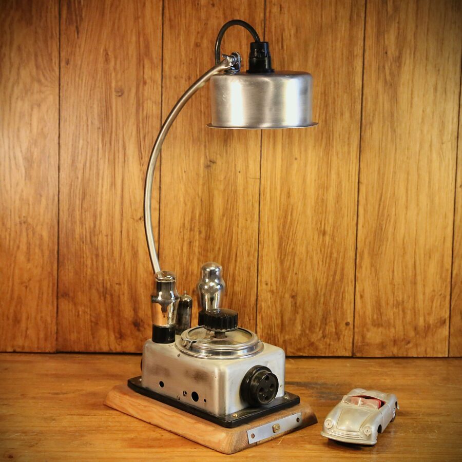 Lampe minuteur vintage bakélite métal