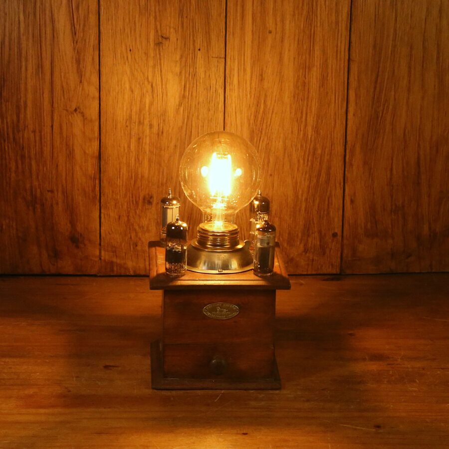 Lampe moulin à café vintage Peugeot