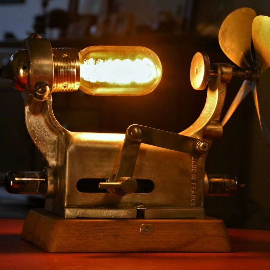 Lampe récup originale locomotive à hélice – Image 2
