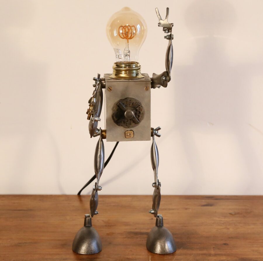 Lampe robot articulé en métal – Image 9