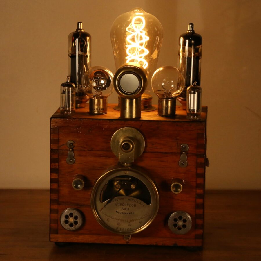 Lampe Steampunk unique bois et ampoules radio TSF – Image 2