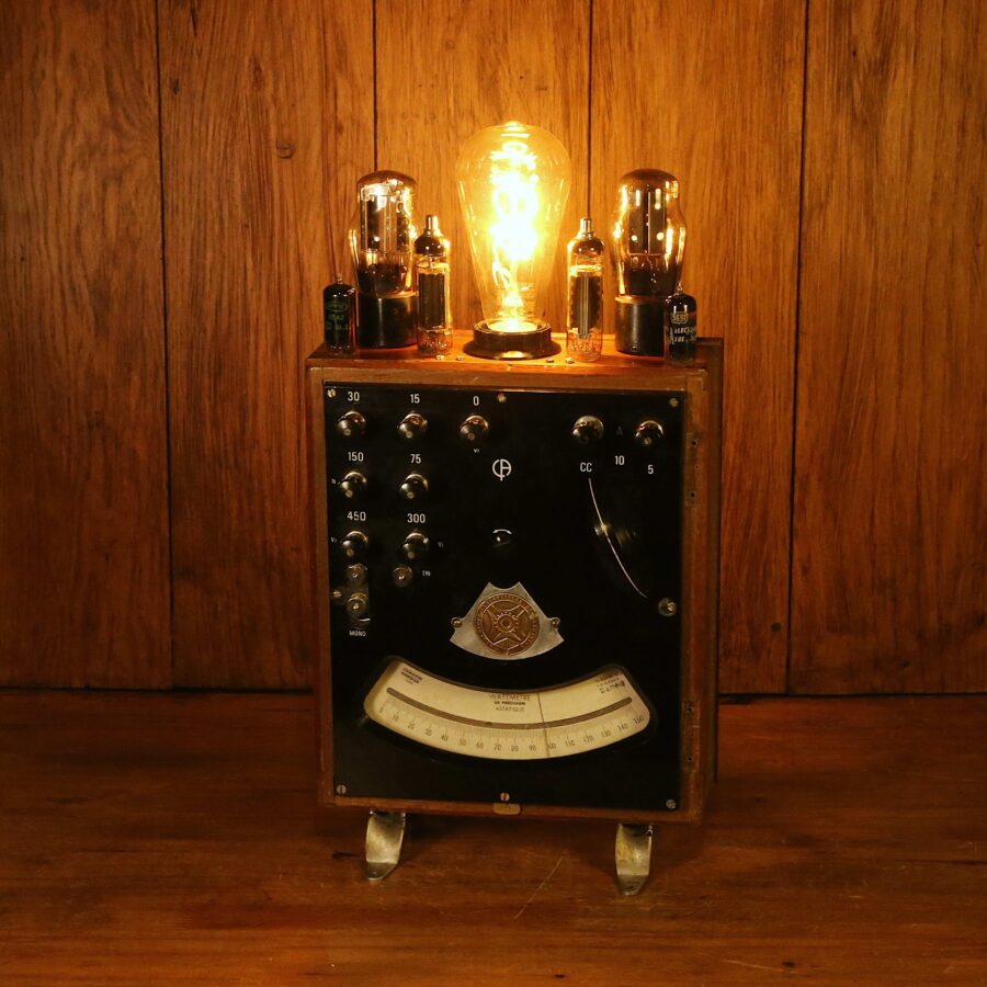 Lampe Steampunk instrument scientifique bois
