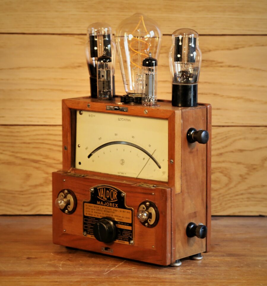 Lampe Steampunk instrument scientifique bois – Image 6