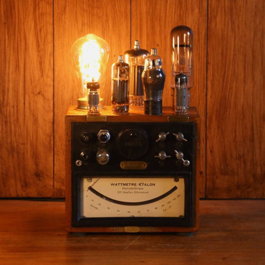 Lampe Steampunk instrument scientifique bois wattmètre