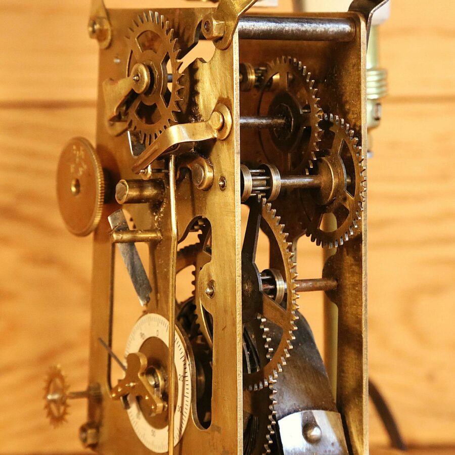 Lampe Steampunk mécanismes d'horlogerie sous globe – Image 8